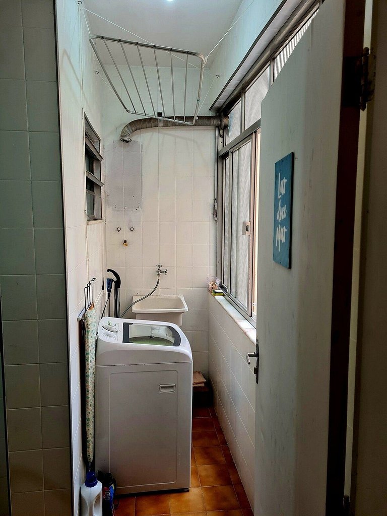 Apartamento Espaçoso e Iluminado no Coração de Copacabana